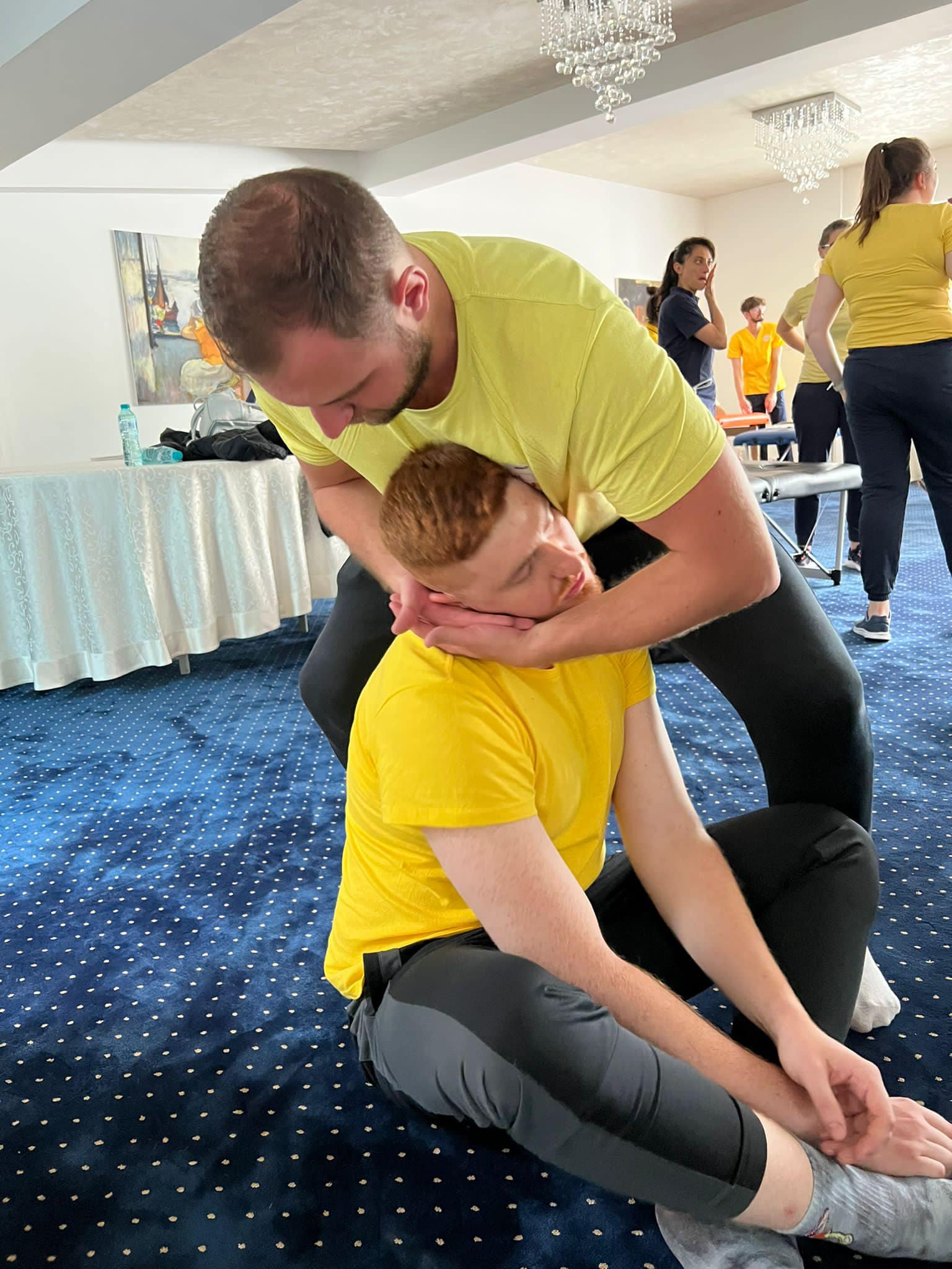 Terapie chiropractică la nivelul gâtului — PKR Enjoy Kineto Reșița